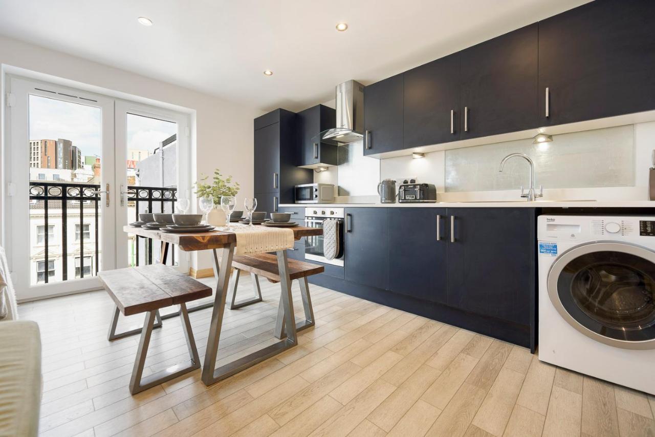 Spacious, Newly Renovated, Three Bedroom Town Centre Duplex Apartment With Free Parking, Sleeps Seven - Walking Distance To Beach Bournemouth Eksteriør billede